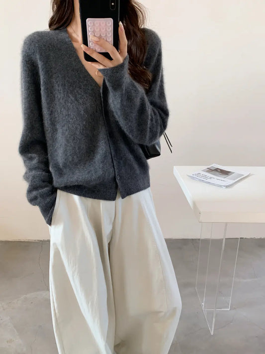 Pure Cashmere V-Neck Cardigan – Women’s Soft & Lightweight Knit Sweater